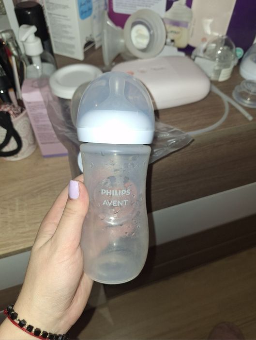 Philips Електрическа Помпа за кърма + Подаръци