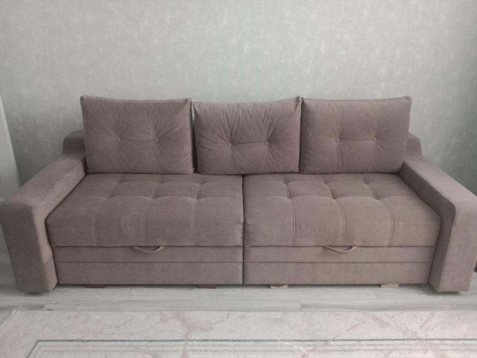 Диван в хорошем состоянии