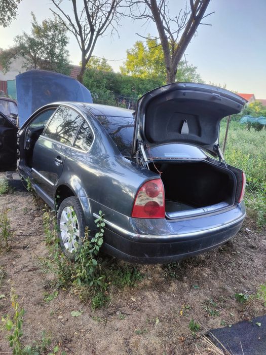 Dezmembrez passat b5.5