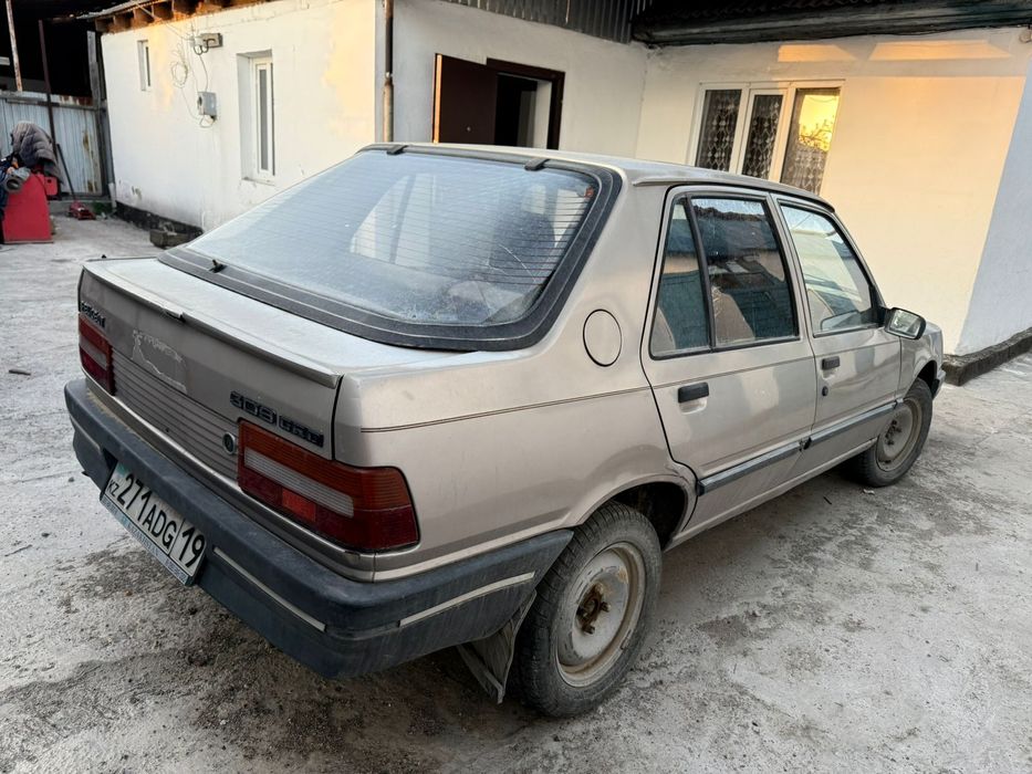 Машина Пежо 309 дизель