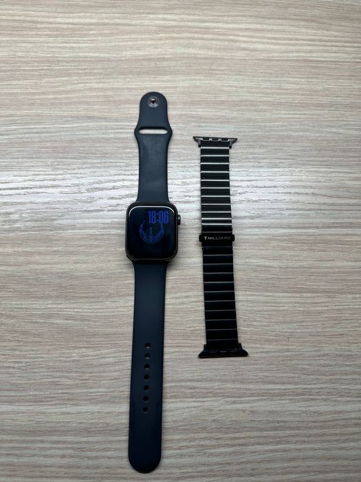 Apple Watch Series 6 (GPS) • Идеальное состояние + Доп. ремешок