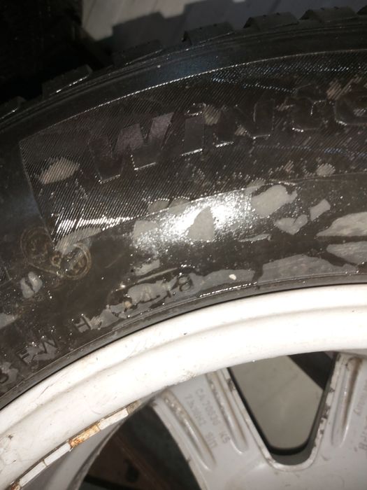 Anvelope iarna 215 65 16