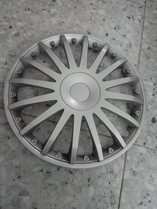 3 Capace roti R16 in stare foarte bună.