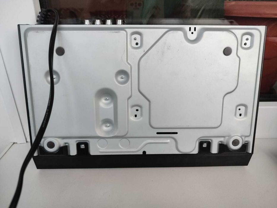 DVD-видеоплеер Sony DVP-SR750HP