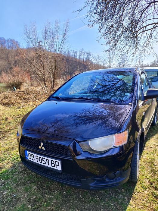Мицубиши Колт mitsubishi colt