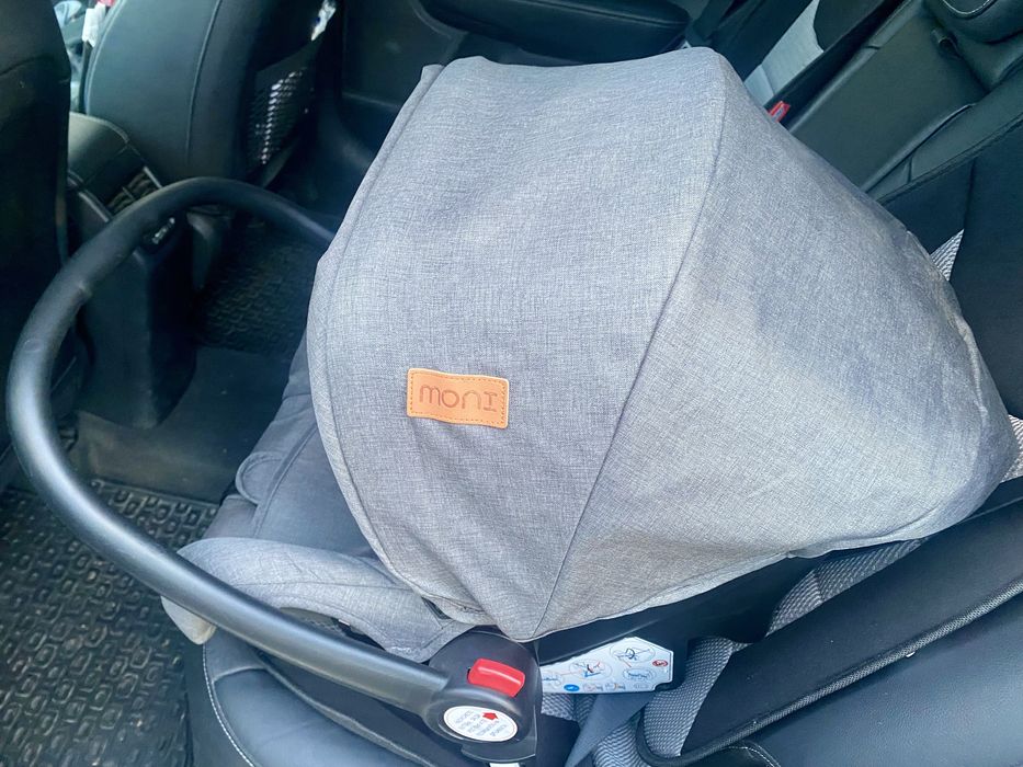 Продаваме бебешки стол Мони в отличо състояние.