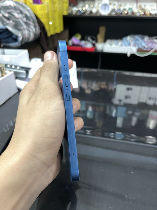 Продам срочно Iphone 13 258gb