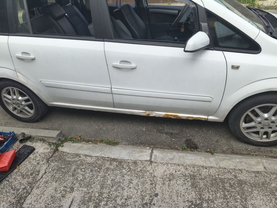 Opel zafira b 2006
