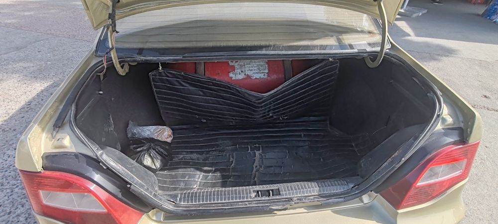 Nexia 2 luks 2009 sotiladi