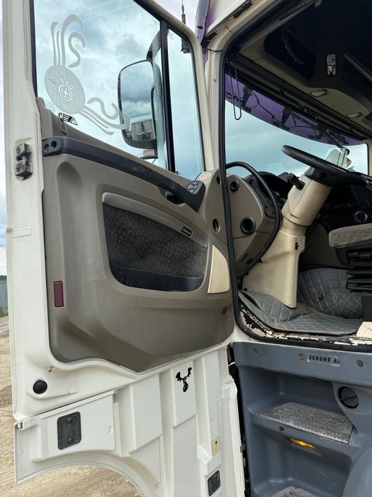 Vand Daf xf 105 space cab