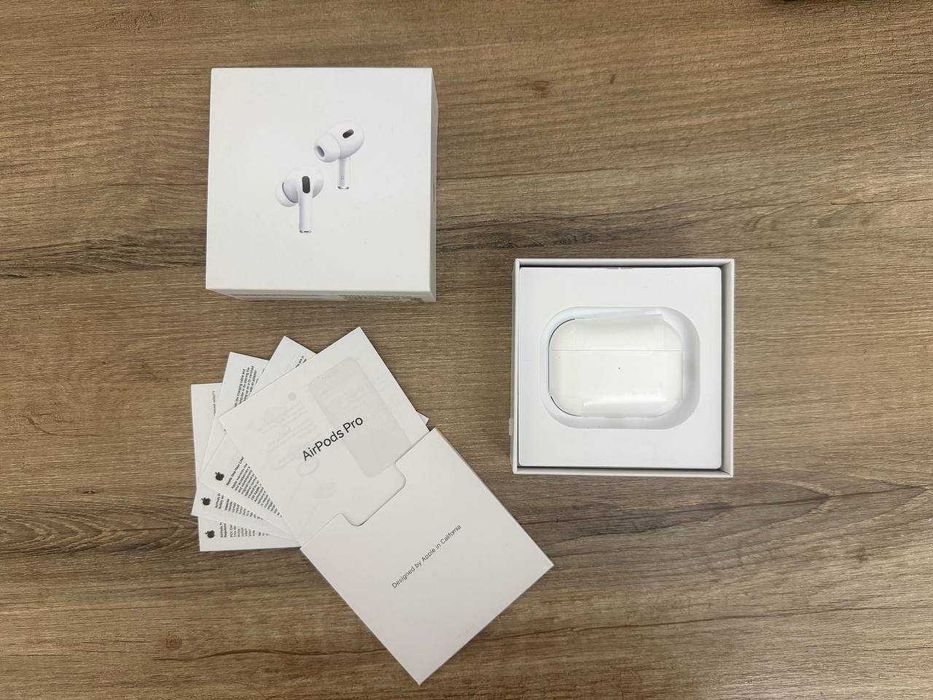 Продам Apple AirPods Pro 2