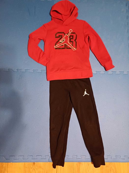 Оригинални Детски комплекти Nike/Nike Jordan 116-122см