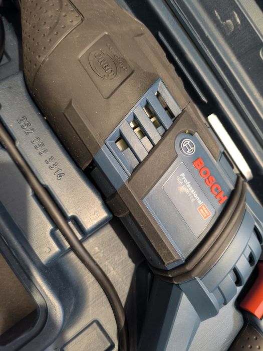 Fierăstrău tip sabie Bosch,  GSA 1300 PCE, uz profesional