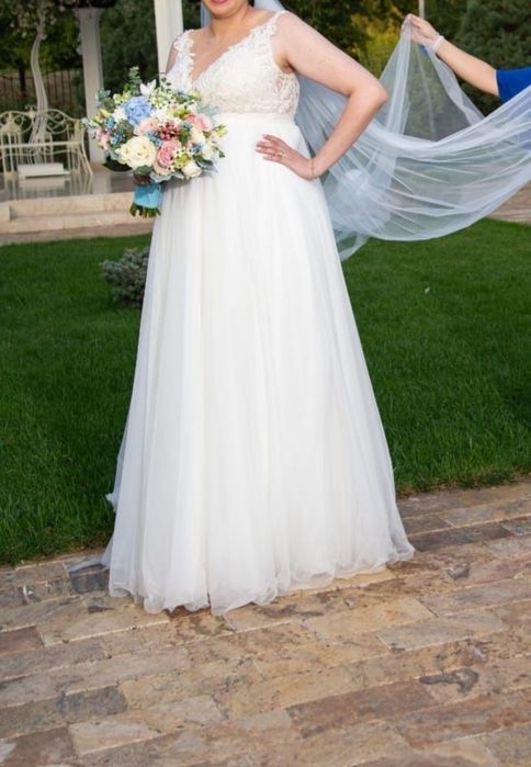 Rochie mireasa in stare foarte buna