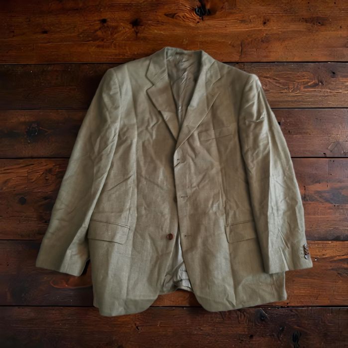 Лот от най-висококачествени сака