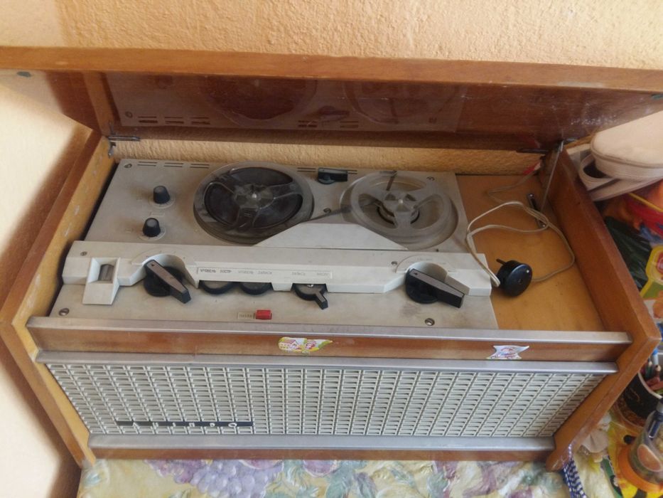 бобинный магнитофон Днепро