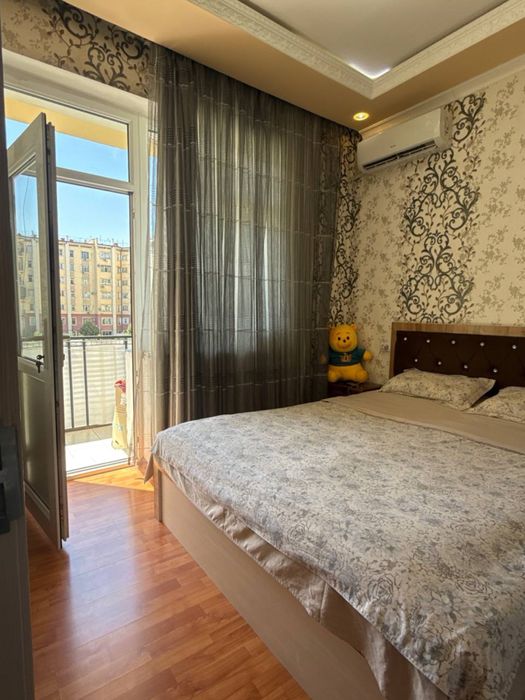 6 A uy sotiladi 2 xonali 3 xona qilingan