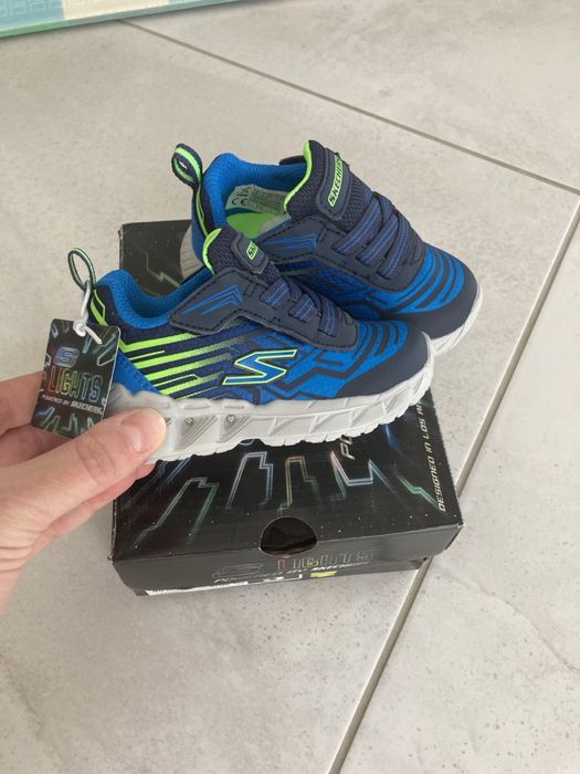 Детски светещи обувки Skechers 21 номер