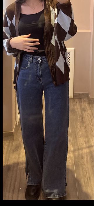 Продам джинсы в синем цвете