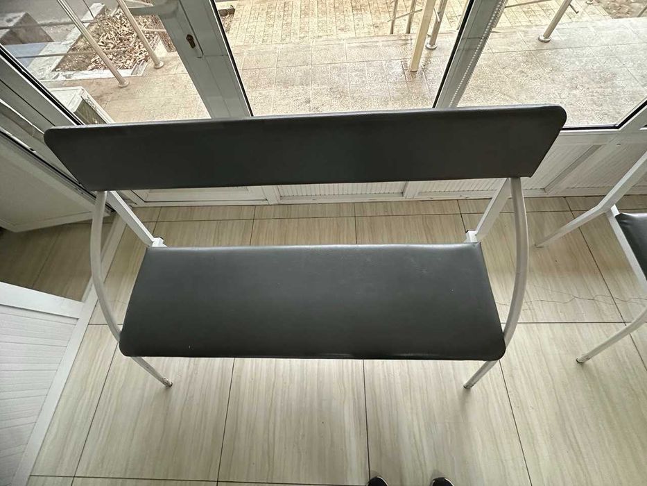 Кушетки и скамейки медицинский продаётся