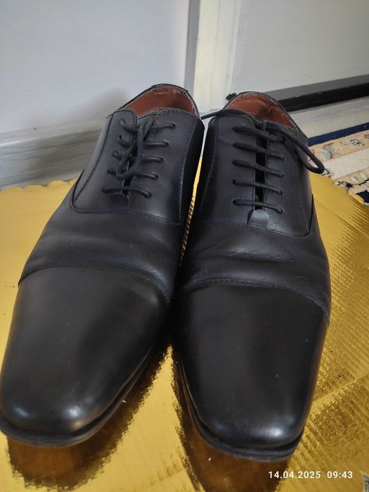 Мужские туфли чёрные в отличном састоянии
