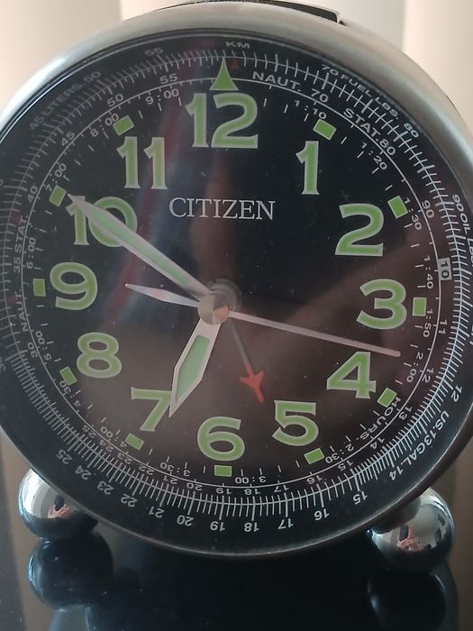 Ceas de masă cu alarmă Citizen