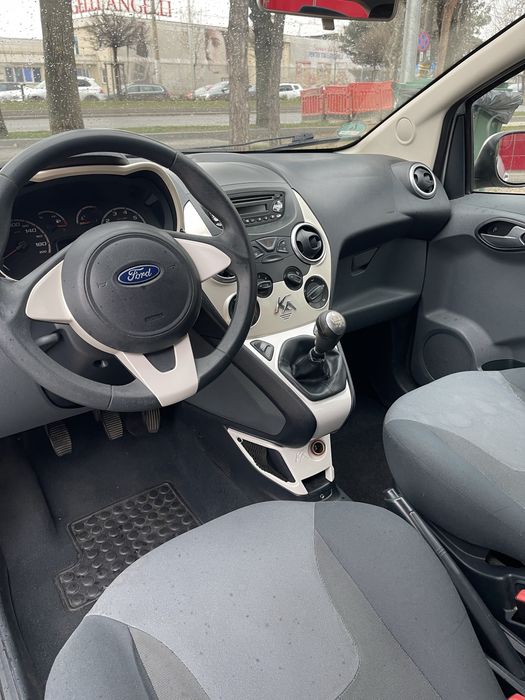 Ford Ka 2010, consum mic, potrivita pentru oras