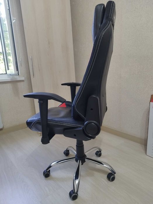 Компьютерное кресло Aerocool Admiral