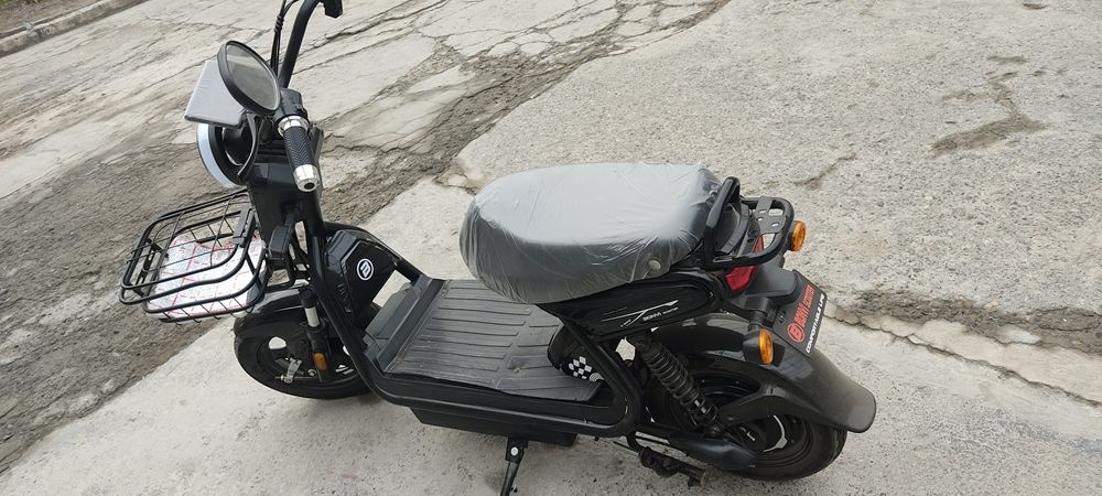 Skuter jk sotiladi 2 oy minilgan deyarli yangi garantiyasiga javob