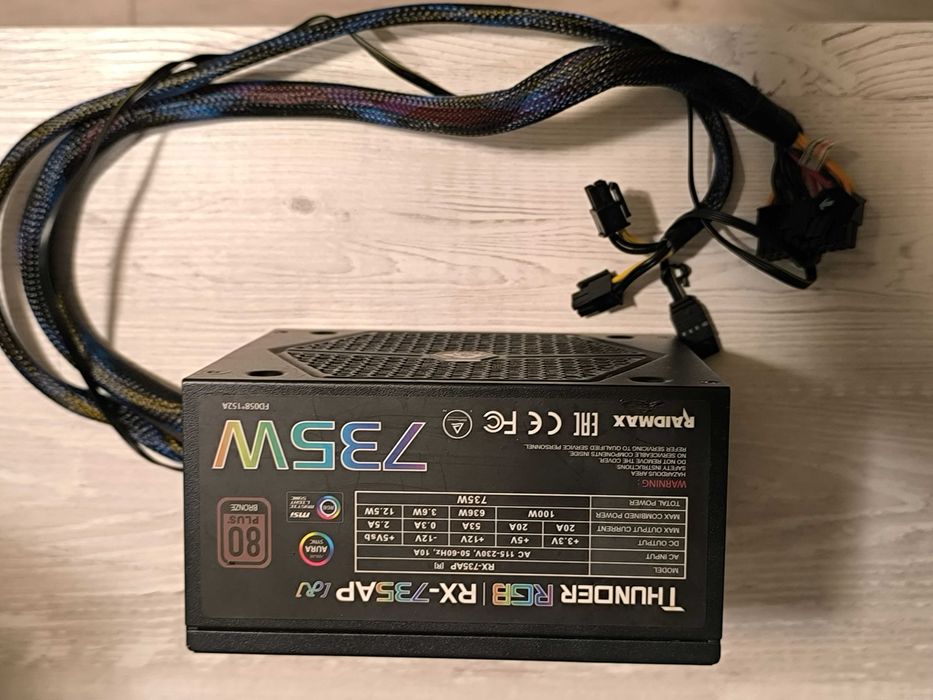 Захранване за компютър Thunder RGB RX-735AP