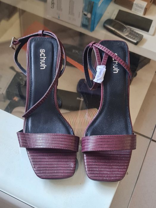 Sandale Schum noi