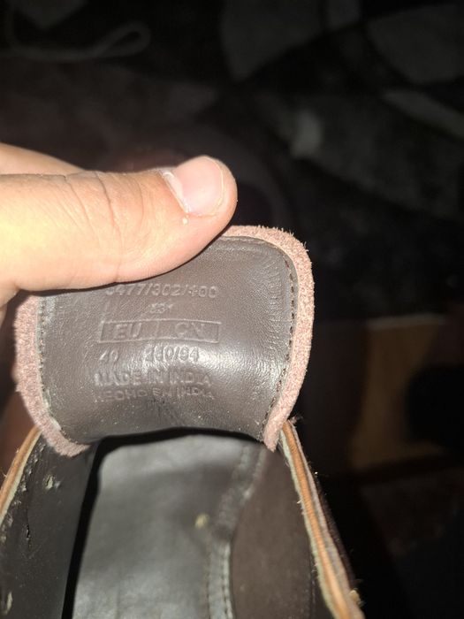 Vând o pereche de pantofi eleganți/casual-eleganți bărbați ZARA MAN, măsura 40, realizați din piele naturală de calitate într-o nuanță versatilă