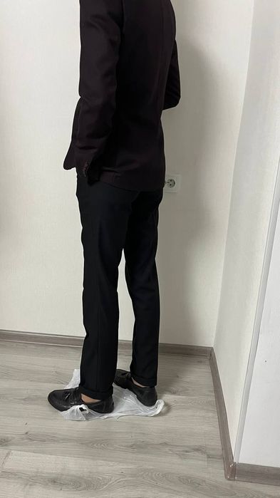 Мужской костюм Massimo Dutti