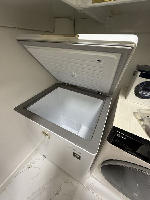 Морозильный ларь, Морозильник