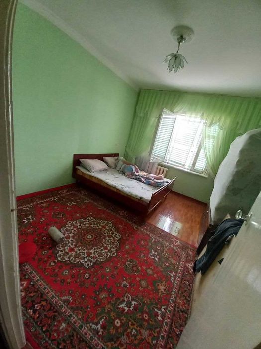 Uy sotiladi Yangihayot tumani Shedevr toyhonasi yonida 52 000$