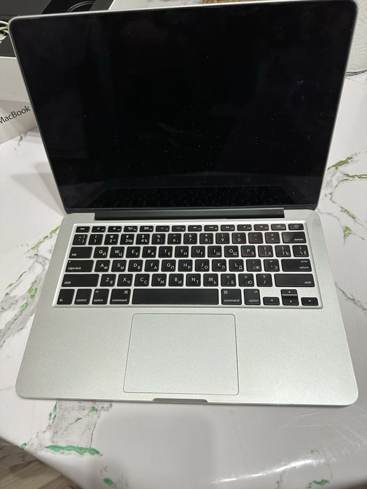 Mac book pro требует замены экрана работает от внешнего монитора 2013