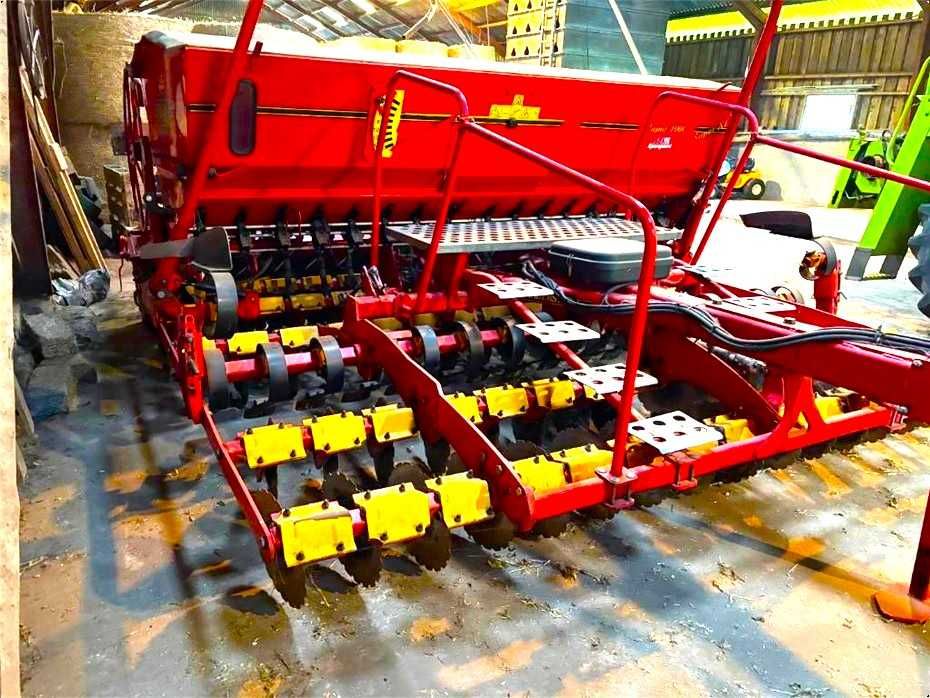 Semanatoare Vaderstad Rapid 400 C Super XL cu FERILIZARE + PREGATIRE pe DISCURI an 2019 Kuhn Amazone John Deere New Holland Case Claas Fendt