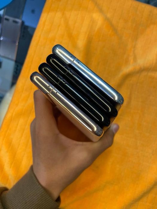 Samsung galaxy s21+ 5G 8/256gb holati harxil