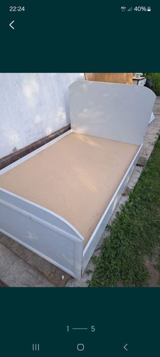 Кровать 1,5 с матрасом