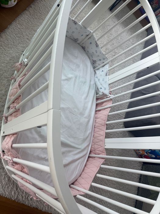 Детско легло / кошара на Stokke Sleepi V 3 в комплект с матрак
