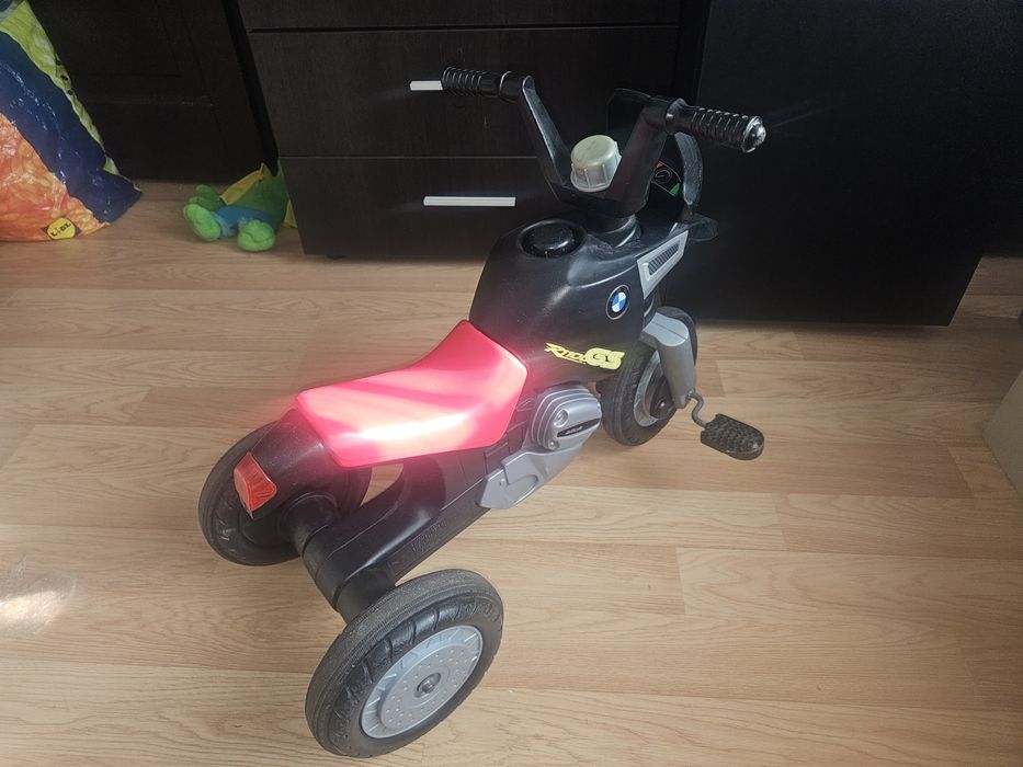 REDUCERE! Tricicleta și cart copii BMW - R1200 GS și BMW Baby Racer