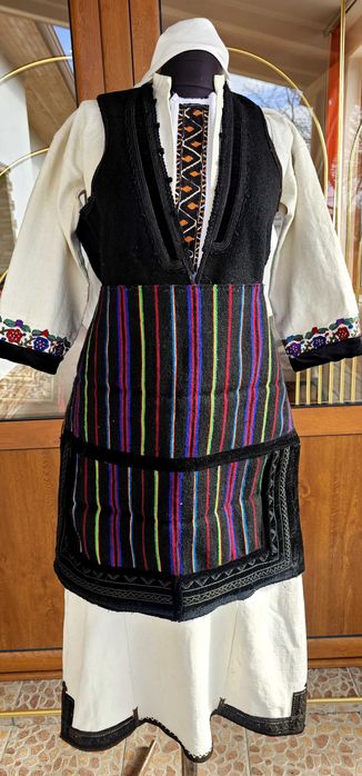 Македонска носия