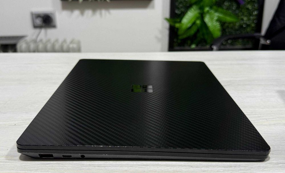 Microsoft Surface Laptop 4 13,5" 2K Sensorniy core i7-1185G7 32GB/1-TR