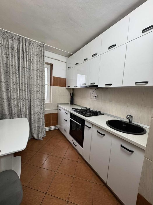 Apartament de vânzare micro3 2 camere decomandat