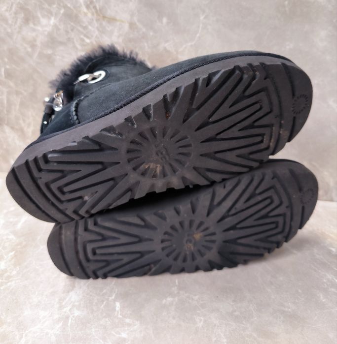 Апрески UGG номер 37