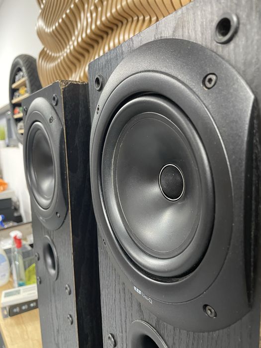 Boxe kef q30 125w nu detin plasele de protectie