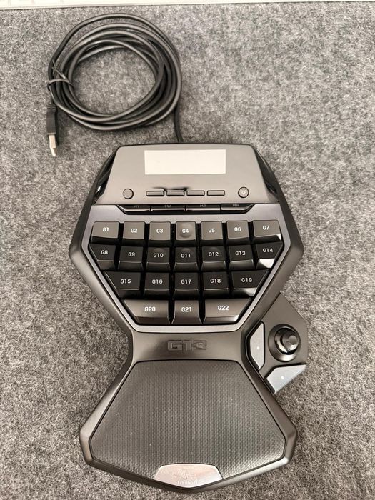 Logitech G13 Advanced Gameboard – keypad gaming programabil cu LCD