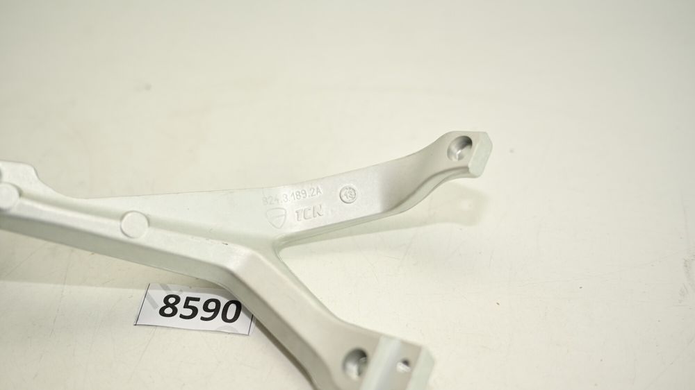 Ducati Panigale 899 959 1199 1299 Suport scarita pasager spate dreapta