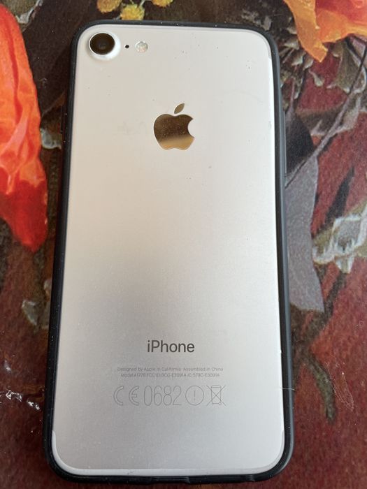Telefoane iphone  8si 7
