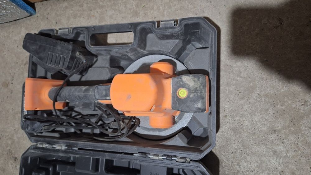 Прадается вакуумныи вибратор